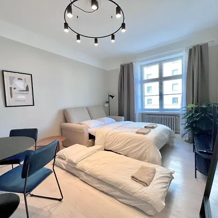 Stylish Flat Next To Metro *