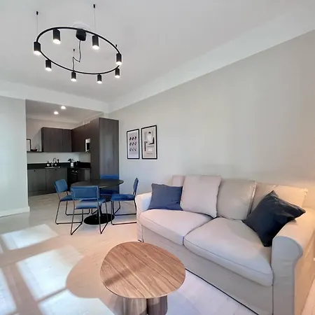 Apartament Stylish Flat Next To Metro