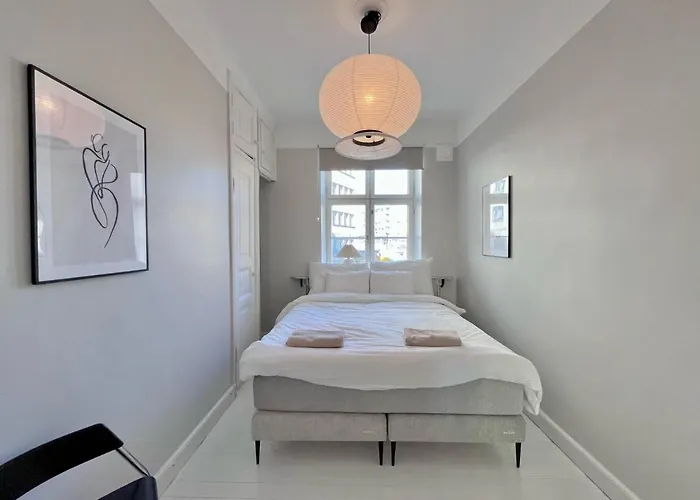 Apartment Stylish Flat Next To Metro Helsinki